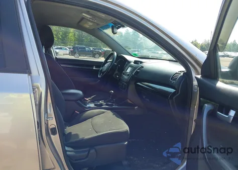 2015 Kia Sorento Lx from USA, damaged, VIN 5XYKTCA64FG557906